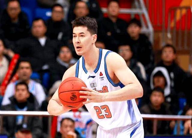 开云-成都蓉城与柔佛新山激战